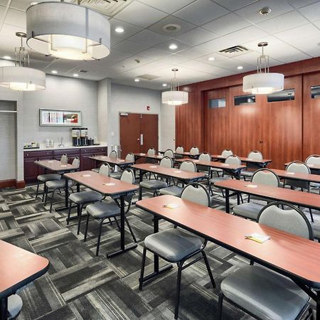 Hampton Inn Louisville Northeast Kültér fotó