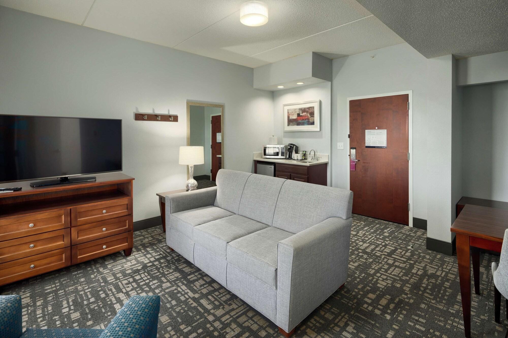 Hampton Inn Louisville Northeast Kültér fotó