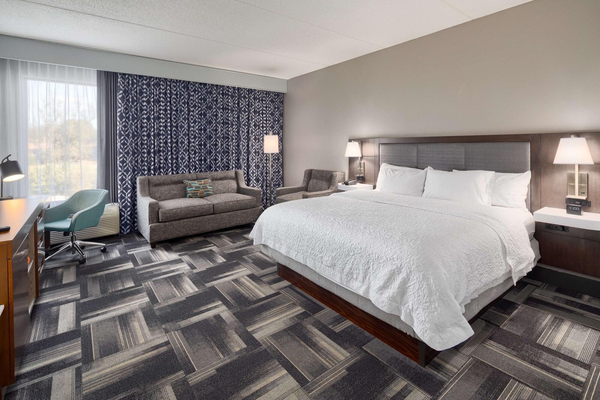 Hampton Inn Louisville Northeast Kültér fotó