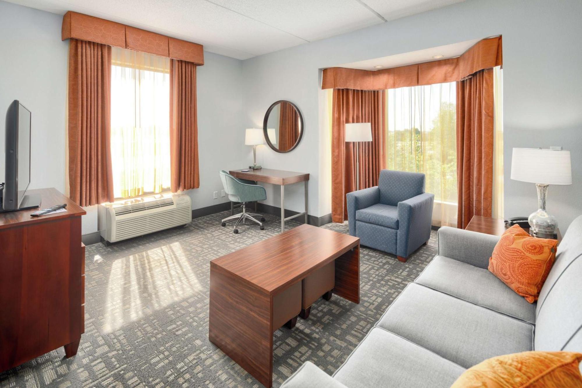 Hampton Inn Louisville Northeast Kültér fotó