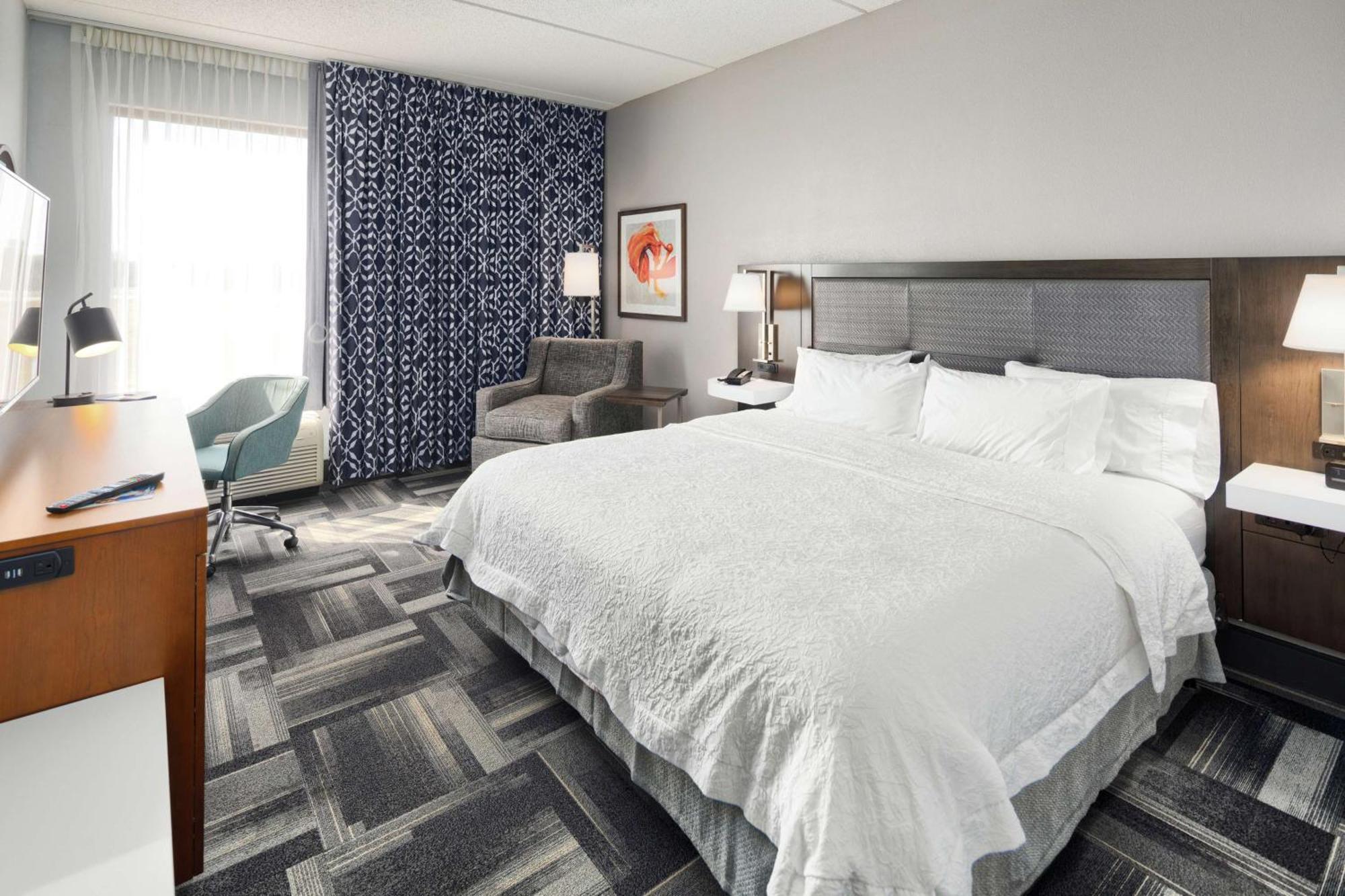 Hampton Inn Louisville Northeast Kültér fotó