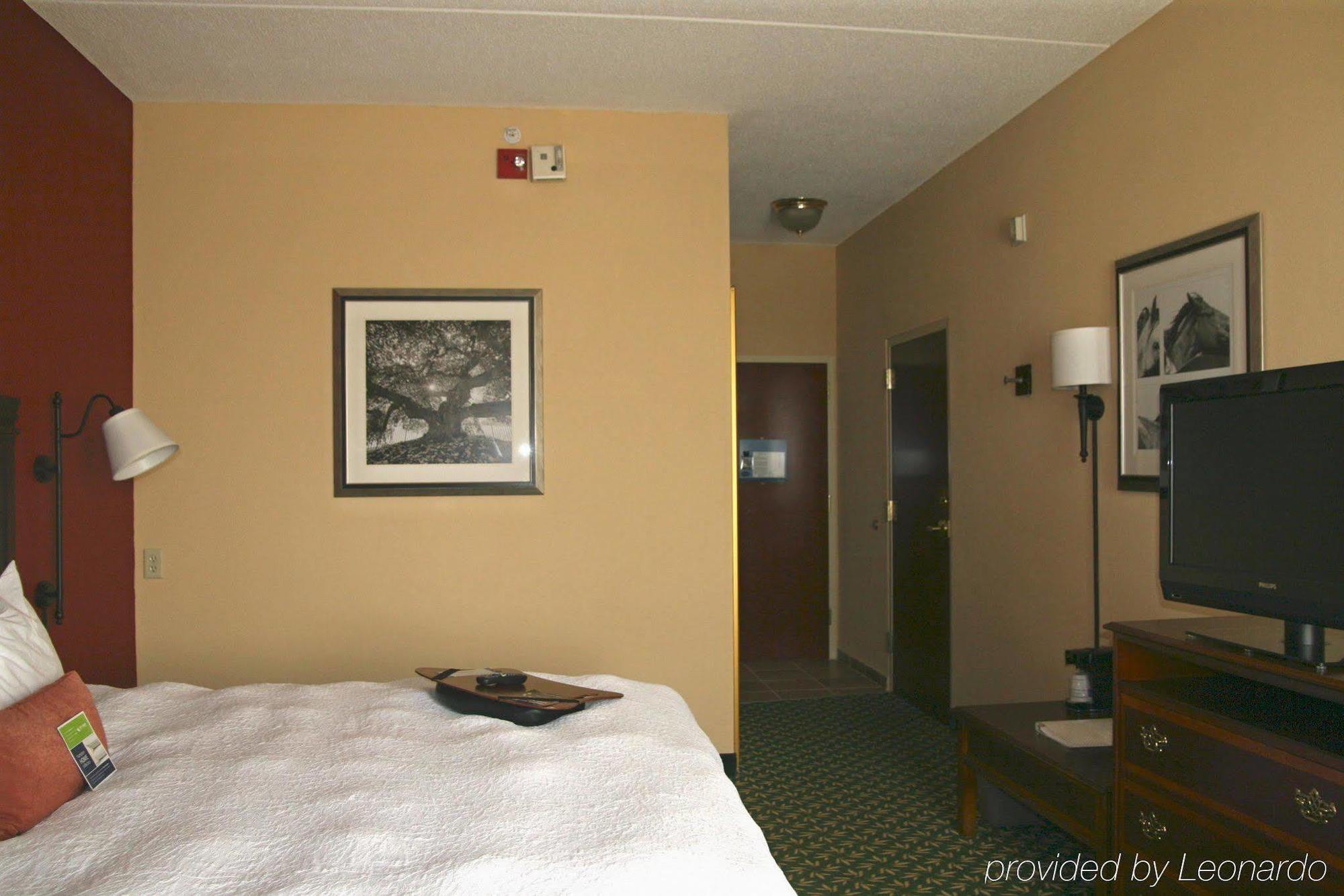 Hampton Inn Louisville Northeast Szoba fotó