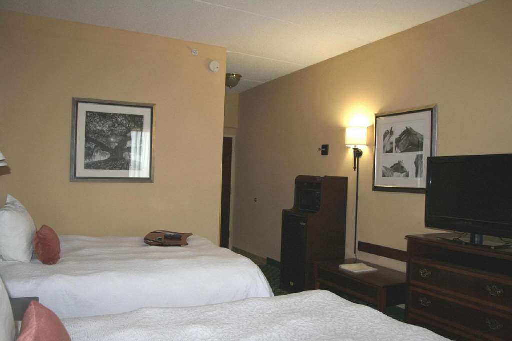 Hampton Inn Louisville Northeast Szoba fotó